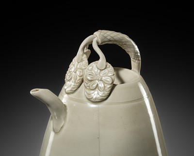 Lot 3 - A RARE SMALL DINGYAO ‘MELON’ EWER, NORTHERN SONG DYNASTY