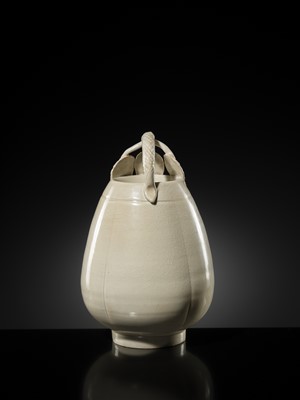 Lot 3 - A RARE SMALL DINGYAO ‘MELON’ EWER, NORTHERN SONG DYNASTY
