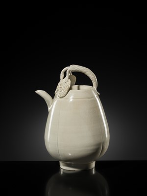 Lot 3 - A RARE SMALL DINGYAO ‘MELON’ EWER, NORTHERN SONG DYNASTY