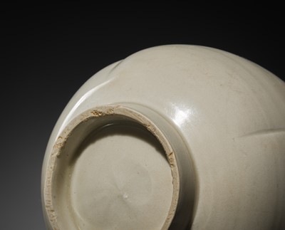Lot 3 - A RARE SMALL DINGYAO ‘MELON’ EWER, NORTHERN SONG DYNASTY