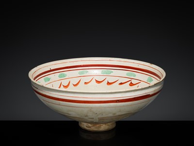 Lot 145 - A RARE CIZHOU POLYCHROME ‘CHRYSANTHEMUM’ BOWL, SONG-JIN DYNASTY