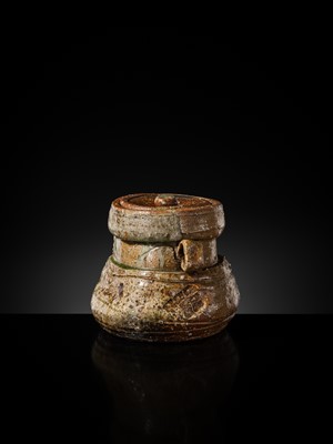 Lot 134 - A SHIGARAKI-WARE MIZUSASHI (FRESH WATER JAR), MOMOYAMA PERIOD