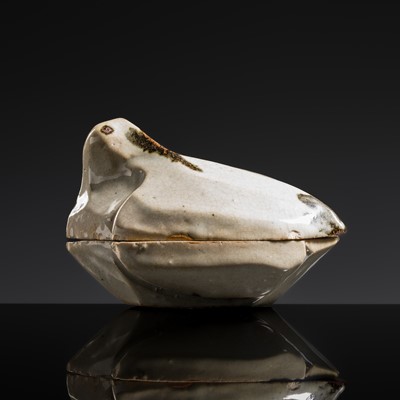 Lot 276 - A WHITE-GLAZED ‘CRANE’ KOGO (INCENSE BOX) AND COVER, EDO PERIOD