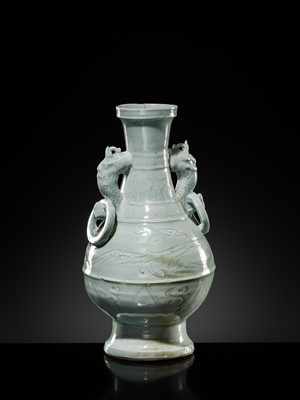 Lot 11 - A LARGE QINGBAI VASE, YUAN DYNASTY
