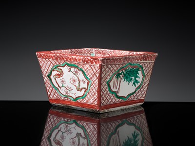 Lot 153 - A RARE KINRANDE SQUARE WATER JAR, MIZUSASHI, MING DYNASTY