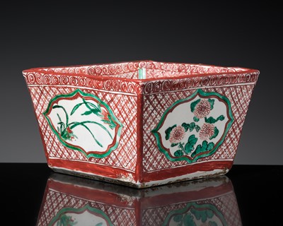 Lot 153 - A RARE KINRANDE SQUARE WATER JAR, MIZUSASHI, MING DYNASTY