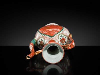 Lot 18 - A KINRANDE EWER, 16TH CENTURY