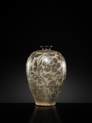 Lot 39 - AN UNDERGLAZE IRON-PAINTED AND CELADON-GLAZED ‘PEONY’ MAEBYONG, GORYEO DYNASTY, 12TH CENTURY