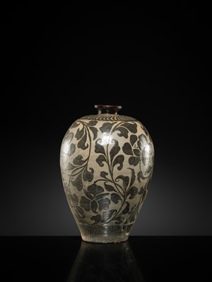 Lot 39 - AN UNDERGLAZE IRON-PAINTED AND CELADON-GLAZED ‘PEONY’ MAEBYONG, GORYEO DYNASTY, 12TH CENTURY