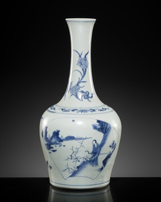 Lot 23 - A BLUE AND WHITE MALLET-FORM VASE, TRANSITIONAL PERIOD, FROM THE HATCHER CARGO