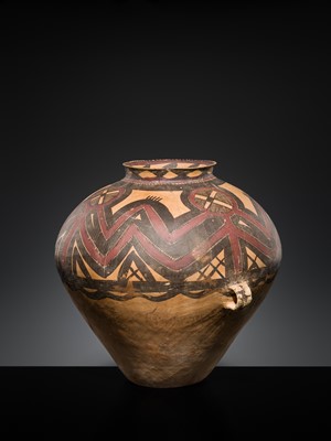 Lot 1 - A LARGE PAINTED POTTERY JAR, NEOLITHIC PERIOD, MAJIAYAO CULTURE