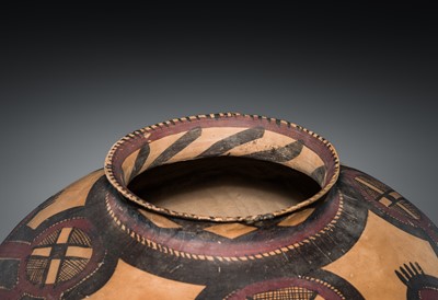 Lot 1 - A LARGE PAINTED POTTERY JAR, NEOLITHIC PERIOD, MAJIAYAO CULTURE