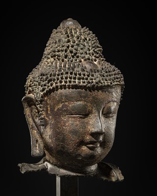 Lot 117 - A RARE AND IMPORTANT BRONZE HEAD OF BUDDHA, GORYEO DYNASTY
