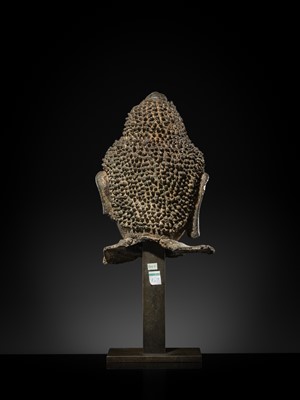 Lot 117 - A RARE AND IMPORTANT BRONZE HEAD OF BUDDHA, GORYEO DYNASTY