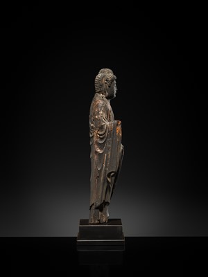 Lot 126 - A CYPRESS WOOD FIGURE OF AMIDA NYORAI, KAMAKURA PERIOD, 13TH-14TH CENTURY