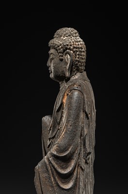 Lot 126 - A CYPRESS WOOD FIGURE OF AMIDA NYORAI, KAMAKURA PERIOD, 13TH-14TH CENTURY