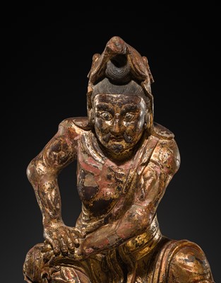 Lot 128 - A GILT AND POLYCHROME-WOOD FIGURE OF A GUARDIAN KING, KAMAKURA PERIOD