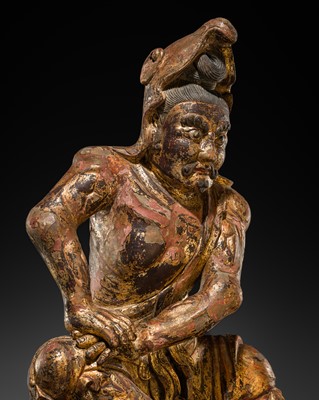 Lot 128 - A GILT AND POLYCHROME-WOOD FIGURE OF A GUARDIAN KING, KAMAKURA PERIOD