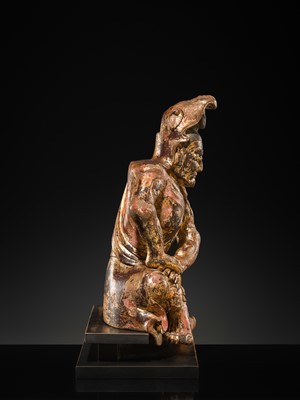 Lot 128 - A GILT AND POLYCHROME-WOOD FIGURE OF A GUARDIAN KING, KAMAKURA PERIOD