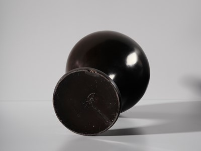 Lot 145 - A KURO-NEGORO RITUAL SAKE FLASK, HEISHI, EARLY EDO PERIOD