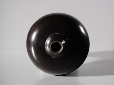 Lot 145 - A KURO-NEGORO RITUAL SAKE FLASK, HEISHI, EARLY EDO PERIOD