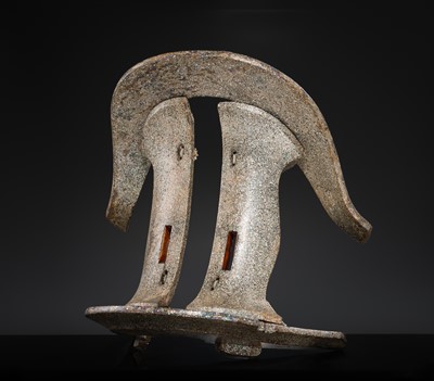 Lot 137 - A SUPERB MOTHER-OF-PEARL-INLAID WOOD KURA (SADDLE), EDO PERIOD