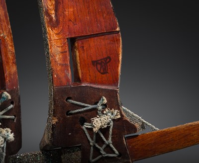 Lot 137 - A SUPERB MOTHER-OF-PEARL-INLAID WOOD KURA (SADDLE), EDO PERIOD