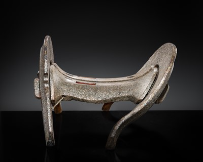 Lot 137 - A SUPERB MOTHER-OF-PEARL-INLAID WOOD KURA (SADDLE), EDO PERIOD