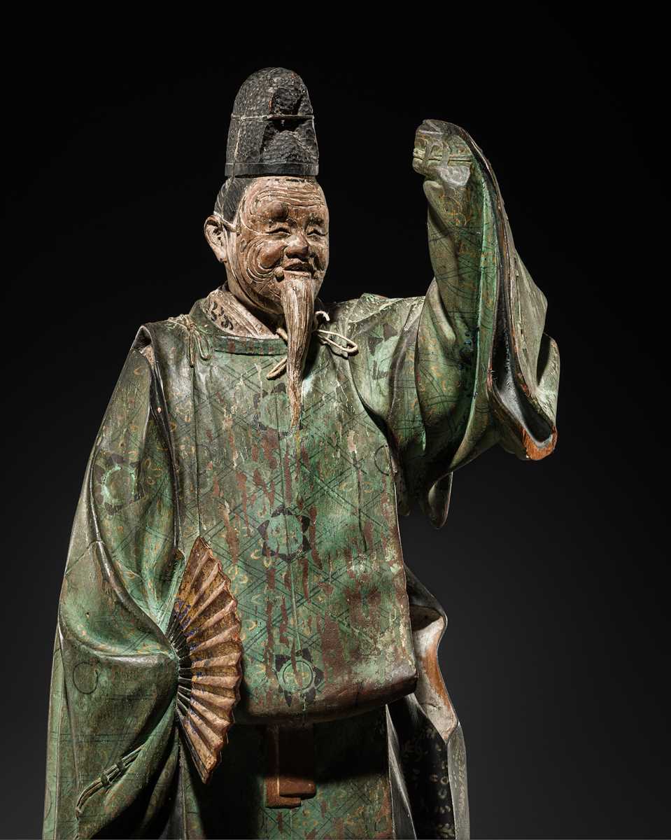 Lot 130 - A POLYCHROME WOOD FIGURE OF A NOH ACTOR IN THE ROLE OF OKINA, MOMOYAMA PERIOD