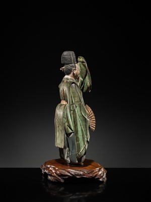 Lot 130 - A POLYCHROME WOOD FIGURE OF A NOH ACTOR IN THE ROLE OF OKINA, MOMOYAMA PERIOD