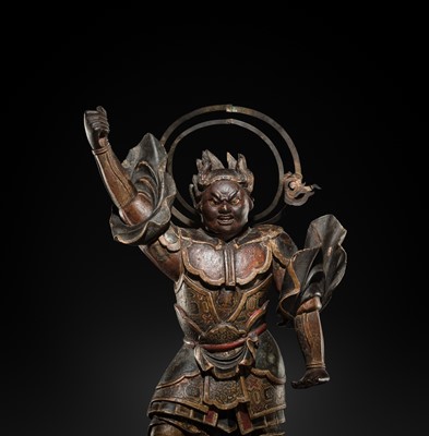 Lot 127 - A GILT AND POLYCHROME-WOOD TEMPLE STATUE OF A HEAVENLY GENERAL, JUNI SHINSHO, KAMAKURA PERIOD