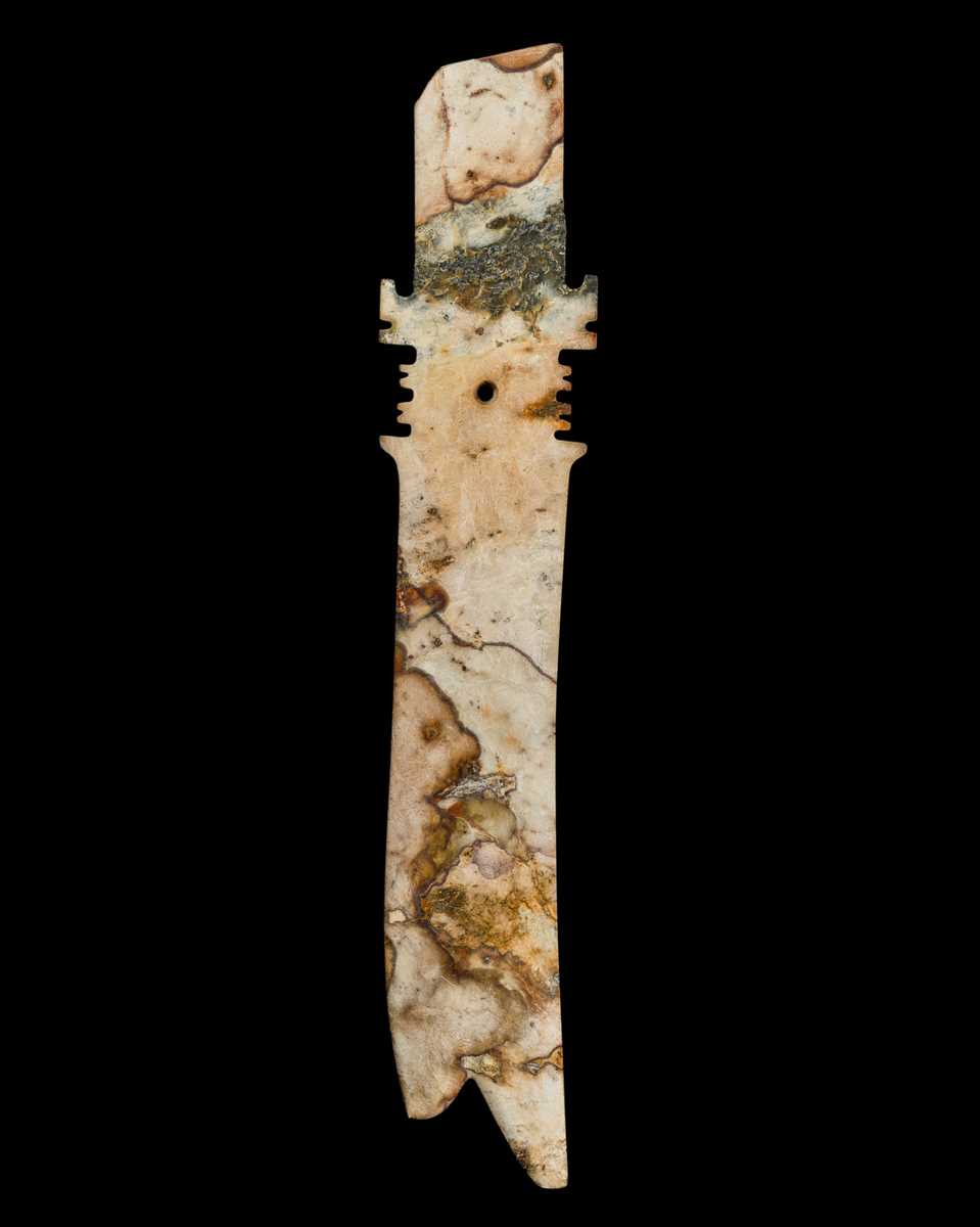 Lot 66 - A LARGE (47 CM) AND EXCEPTIONAL ‘CLOUDED’ JADE CEREMONIAL BLADE, ZHANG, SHANG DYNASTY