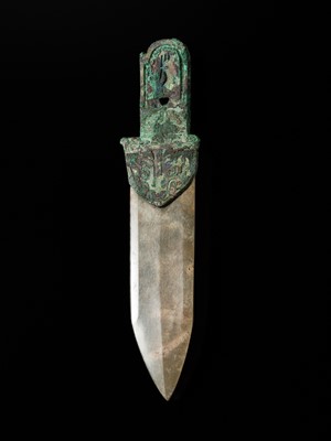 Lot 67 - A VERY RARE JADE HALBERD BLADE WITH BRONZE SHAFT, GE, LATE SHANG DYNASTY, ANYANG PHASE