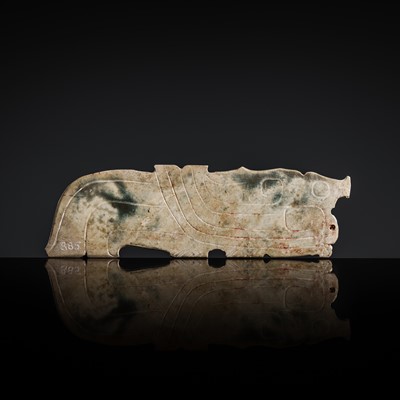Lot 75 - A CELADON JADE ‘BIRD’ PENDANT, WESTERN ZHOU DYNASTY, 11TH-10TH CENTURY BC