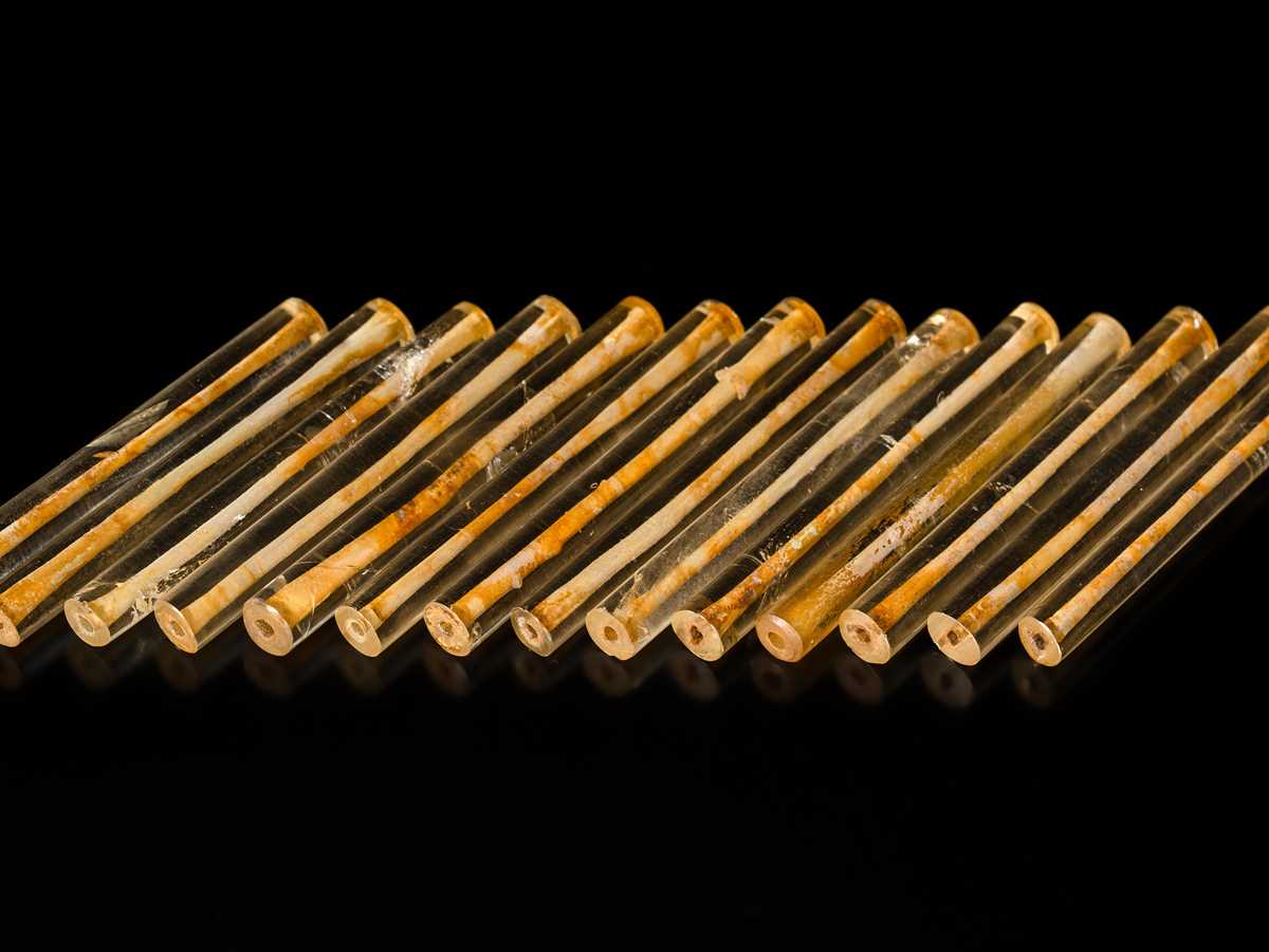 Lot 202 - A GROUP OF FOURTEEN ROCK CRYSTAL BEADS, LATE SPRING AND AUTUMN PERIOD