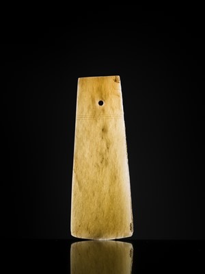 Lot 80 - A GREENISH-WHITE JADE CEREMONIAL AXE BLADE, YUE, LATE SHANG-WESTERN ZHOU DYNASTY