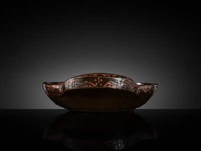 Lot 104 - A BROWN AND RED LACQUER ‘EAR’ CUP, ERBEI, WARRING STATES PERIOD TO WESTERN HAN DYNASTY