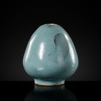 Lot 16 - A JUNYAO ‘LOTUS BUD’ MINIATURE WATER DROPPER, MING DYNASTY