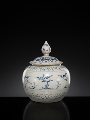 Lot 187 - A BLUE AND WHITE JAR AND COVER, LÊ DYNASTY, LATE 15TH CENTURY, FROM THE HOI AN HOARD