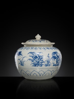 Lot 36 - A BLUE AND WHITE JAR AND COVER, LÊ DYNASTY, LATE 15TH CENTURY, FROM THE HOI AN HOARD