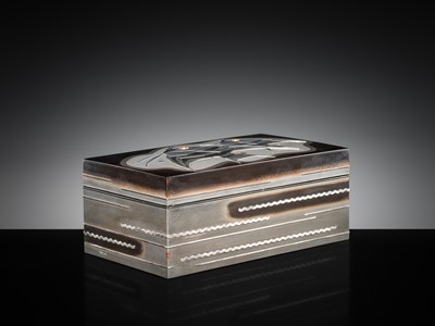 Lot 141 - A FINE METAL-INLAID LACQUER ‘FRESHWATER ANGELFISH’ BOX AND COVER, SHOWA ERA