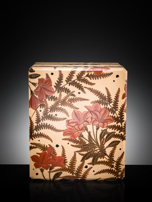 Lot 140 - A LACQUER BUNKO (DOCUMENT BOX), FIRST HALF OF THE 20TH CENTURY