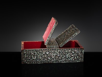 Lot 119 - A MOTHER-OF-PEARL INLAID LACQUER DOUBLE-LIDDED BOX, RATTANAKOSIN PERIOD