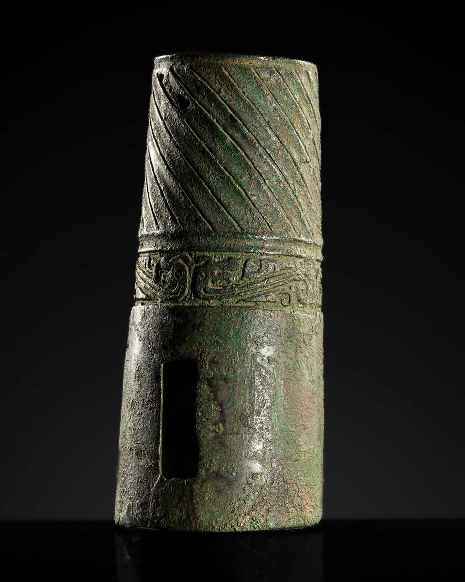 Lot 189 - A BRONZE CHARIOT-AXLE TUBULAR CAP FITTING, WESTERN ZHOU DYNASTY