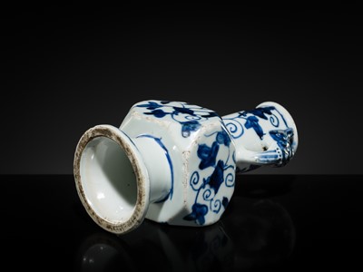 Lot 14 - A RARE BLUE AND WHITE ‘MORNING GLORY’ FACETED VASE, MING DYNASTY (1368-1644)