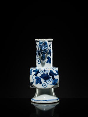 Lot 14 - A RARE BLUE AND WHITE ‘MORNING GLORY’ FACETED VASE, MING DYNASTY (1368-1644)