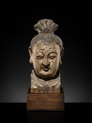 Lot 106 - A POLYCHROME AND CARVED WOOD BUST OF A BODHISATTVA, 1423 - 1455