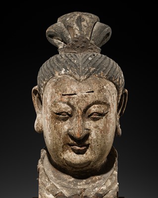Lot 106 - A POLYCHROME AND CARVED WOOD BUST OF A BODHISATTVA, 1423 - 1455