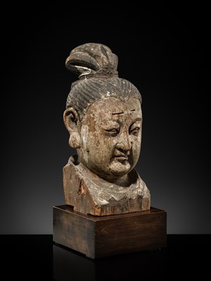 Lot 106 - A POLYCHROME AND CARVED WOOD BUST OF A BODHISATTVA, 1423 - 1455