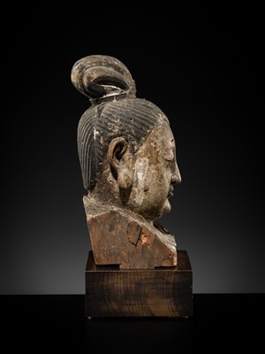 Lot 106 - A POLYCHROME AND CARVED WOOD BUST OF A BODHISATTVA, 1423 - 1455